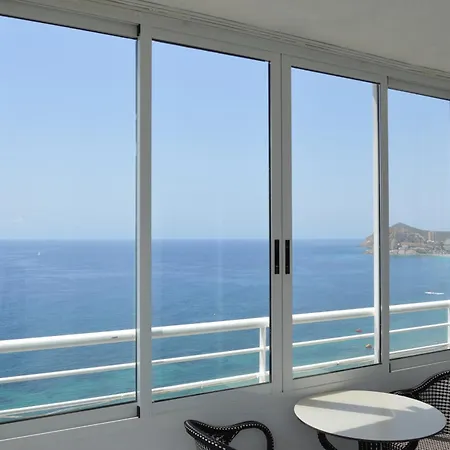 Balcon De Poniente First Line *