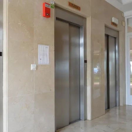 Balcon De Poniente First Line شقة